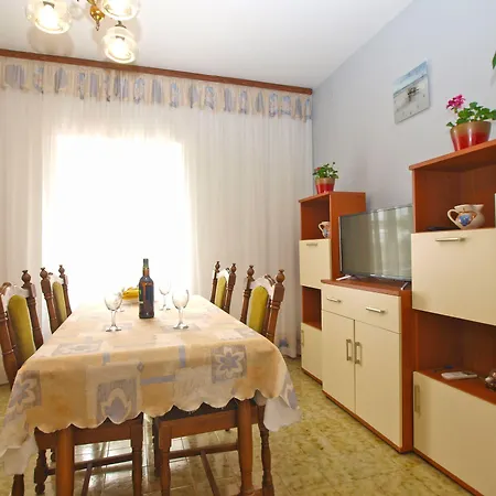 Blazenka 1270 Pula