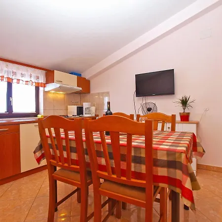 Apartment Blazenka 1270