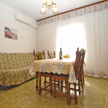 Appartamento Blazenka 1270 Pola