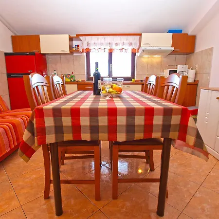 Blazenka 1270 * Pula