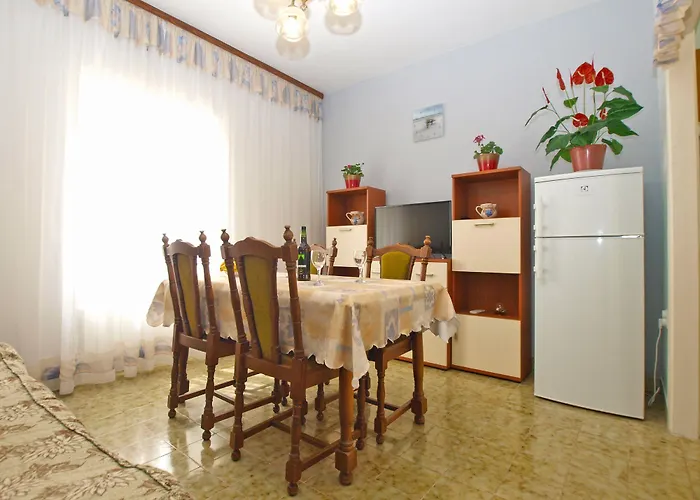 דירה Blazenka 1270 *