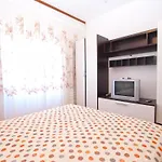 Blazenka 1270 Apartamento Pula